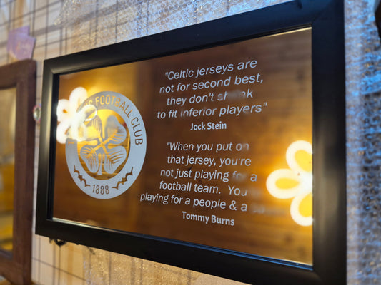 Engraved mirror (Celtic)